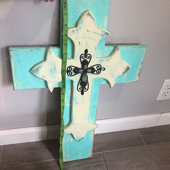 Large Wooden Hanging Wall Cross​ - Picture 9 of 10